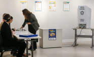 Colinha em papel e sem celular: Saiba o que pode entrar na cabine
