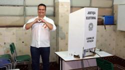 Fábio Trad é chamado de “ladrão” ao votar e aciona promotor na Capital