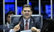 Alcolumbre anuncia sessões para discutir e votar fim da escala 6x1