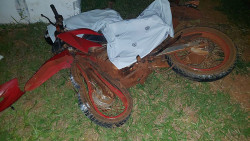 Motociclista morre depois de bater em placa na rotatória da MS-276