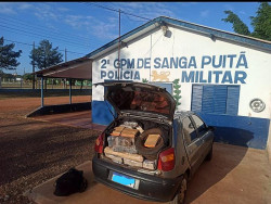 Veículo é apreendido pela PM cm produtos de contrabando