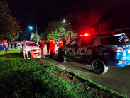 Dupla em moto executa rapaz de 23 anos que chegava em bar