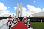 Presidente e governadores eleitos tomam posse em novas datas em 2027