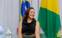 Nascida em MS, Mailza Assis é eleita governadora do Acre com 66% dos votos