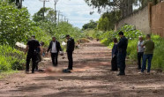 Homem é encontrado morto com marcas de facada e atropelamento; polícia investiga
