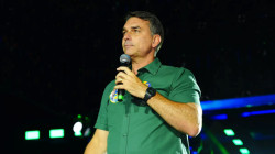 Autoridade dos EUA diz à Reuters que Flávio Bolsonaro está a caminho do país