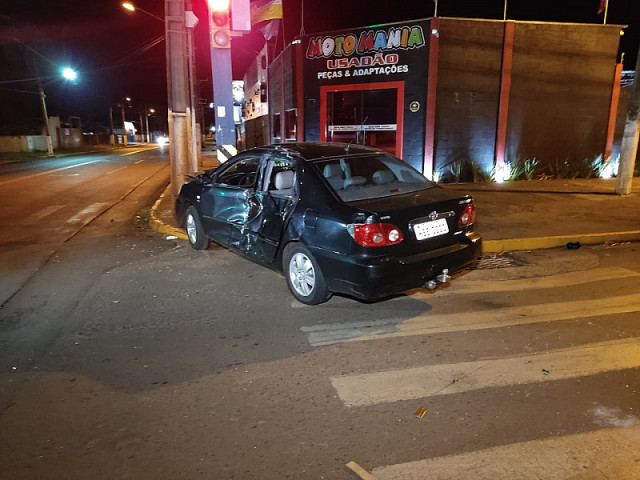 Motociclista morreu na hora com o impacto do acidente (Imagem: Adilson Domingos)