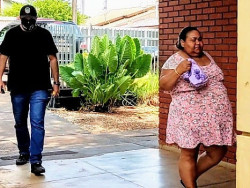 Mulher é presa com drogas, arma e munições (Imagem: Adilson Domingos)