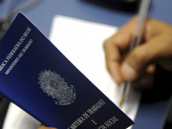 Semana começa com 284 vagas de emprego para Dourados
