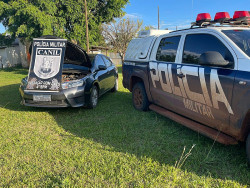 Na MS-380 polícia recupera carro roubado em Anaurilândia