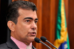 Marçal Filho propõe semana para diagnóstico precoce de câncer ocular