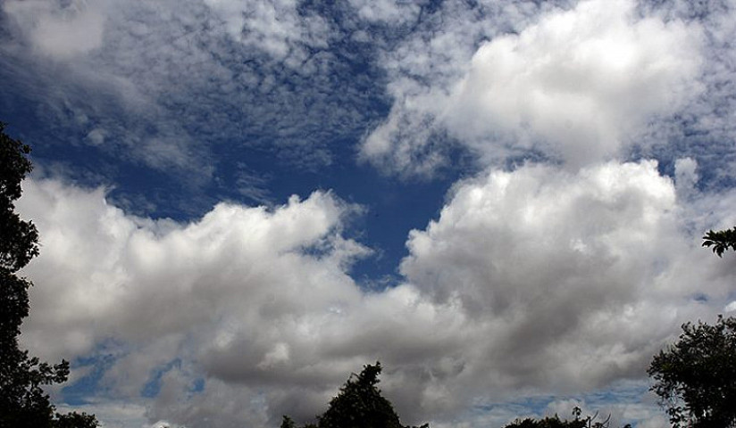 Para a tarde não se descartam pancadas de chuvas com tempestades bem isoladas (Imagem: Aliny Fernandes)