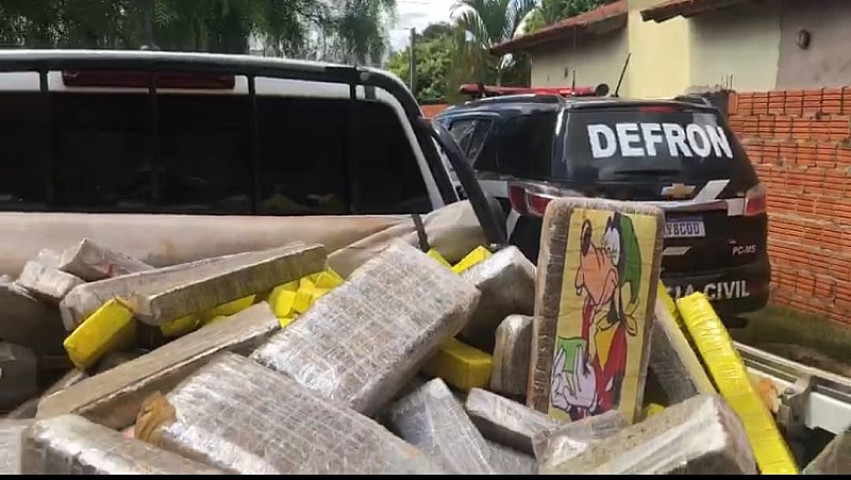 Maconha encontrada em entreposto no Jardim Guaicurus (Divulgação)