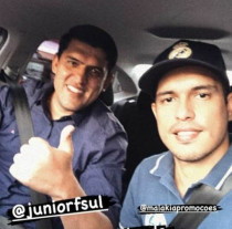 Junior Vasconcelos (à esquerda) com Jonatas Demétrio (Reprodução)