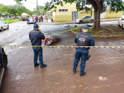 Mulher morre depois de ser atingida em cruzamento central de Dourados (Imagem: Adilson Domingos)