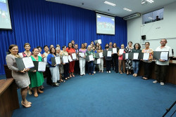 Sessão Solene encerrou a 1ª Feira do Artesanato de Dourados (Imagem: A. Frota)