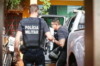 Ele foi levado para a sede da Corregedoria, onde será ouvido (Imagem: Campo Grande News)