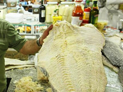 Preço do bacalhau varia 98% em Dourados, aponta pesquisa do Procon