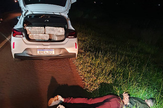 Homem é abordado em veículo com droga e animal silvestre (Imagem: Divulgação)