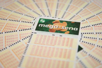 Normalmente os sorteios da Mega-Sena são realizados duas vezes por semana, às quartas e aos sábados, no entanto, para adequar o número do concurso da Mega da Virada (Imagem: Agência Brasil)