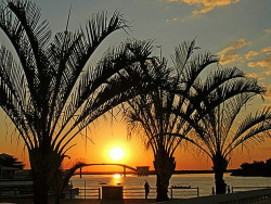 atuação de um sistema de alta pressão atmosférica que favorece o tempo seco e quente deixará os termômetros acima dos 30°C em todo o Estado (Imagem: Subcom)