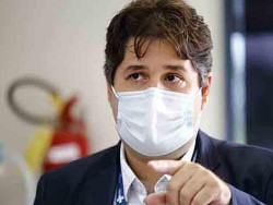 Situação ainda é crítica, mas fila para leito diminui e mais medidas não são cogitadas neste fim de semana