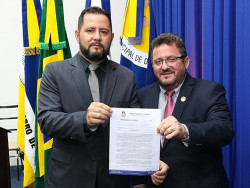 Laudir e Jânio cobram informações sobre taxas de serviço funerário