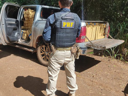 O veículo e a droga apreendida foram encaminhados para a Polícia Civil de Jardim (Imagem: Assessoria/PRF)