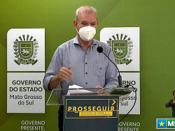 Pandemia tem quadro de estabilidade em patamar alto de casos e mortes, diz secretário de Saúde de MS