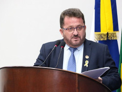 Laudir propõe Central de Atendimento a Crianças e Adolescentes Especiais
