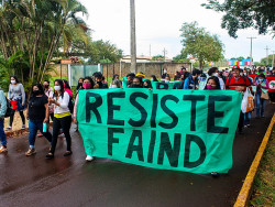 Estudantes da UFGD protestam contra ameaça de fechamento de cursos