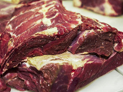 Carnes, farinha de trigo e biscoitos estão entre os produtos afetados (Imagem: Agência Brasil)