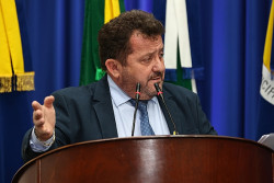 Com cemitérios superlotados, Laudir cobra crematório em Dourados