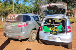 Veículo furtado que seguia para Dourados com mais de 150 quilos de maconha é recuperado pelo DOF durante Operação Hórus
