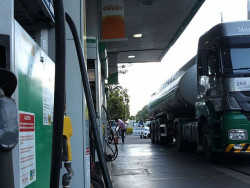 Diesel fecha maio a R$ 7,17, com alta de 4,4% nos postos brasileiros
