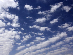 Sábado segue com previsão de tempo firme, com sol e poucas nuvens no Estado