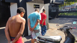 Três adolescentes de 15 anos são detidos com Palio roubado em Dourados