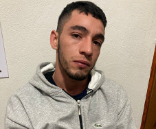 Homem suspeito de matar policial no meio da rua é preso na fronteira