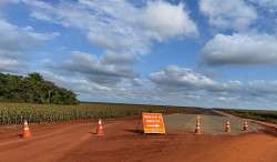 MS-162 entre Maracaju a Dourados começa a receber capa de asfalto