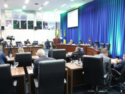 Vereadores de Dourados aprovam 11 projetos de lei na 20ª sessão do ano
