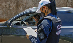 Esta é a última semana para pagar licenciamento de placas com final 3 e 4