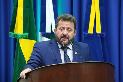 Laudir apresenta projeto para combater desperdício de alimentos