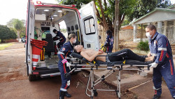 Jovem é atingido por disparos de arma de fogo na tarde desta quarta-feira