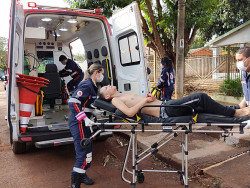 Jovem é atingido por disparos de arma de fogo na tarde desta quarta-feira