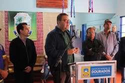 Alan Guedes recebe emenda de R$ 60 mil para escola na Vila Macaúba