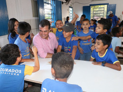 Marçal garante recursos para levar esporte a 230 douradenses