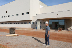 Marçal pede agilidade em obras do Hospital Regional para zerar fila