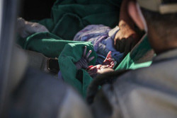 Pai realiza parto da própria filha dentro do carro do chefe no Centro de Campo Grande