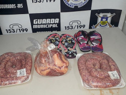 Guarda Municipal prende homem com produtos furtados de supermercado