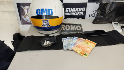 Jovens são detidos pela Guarda Municipal com porções de cocaína